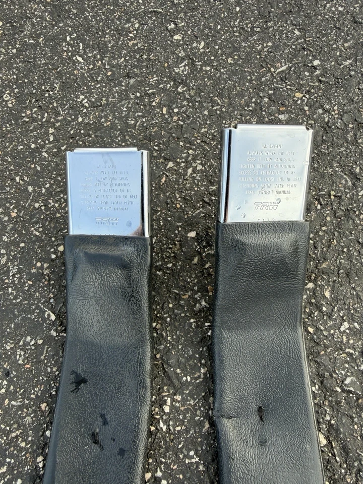 82 94 CHEVY S10 BLAZER GMC JIMMY EXT. CAB  SEAT BELT LATCHES DRIVER PASSENGER  - Image 3 of 4