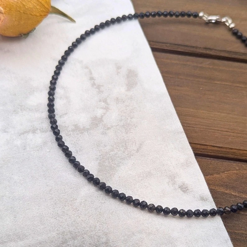 Colares de contas redondas facetadas de obsidiana preta 3 mm A++ 18 pol. homens e mulheres - Imagem 2 de 4
