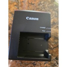 Genuine Canon LC-E10 Camera Battery Charger. Bttery not included, only charger 