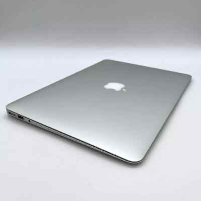 Apple MacBook Air MONTEREY 2.7Ghz i5 TURBO / 256GB SSD / 8GB Apple MacBook Air MONTEREY 2.7Ghz i5 TURBO / 256GB SSD / 8GB