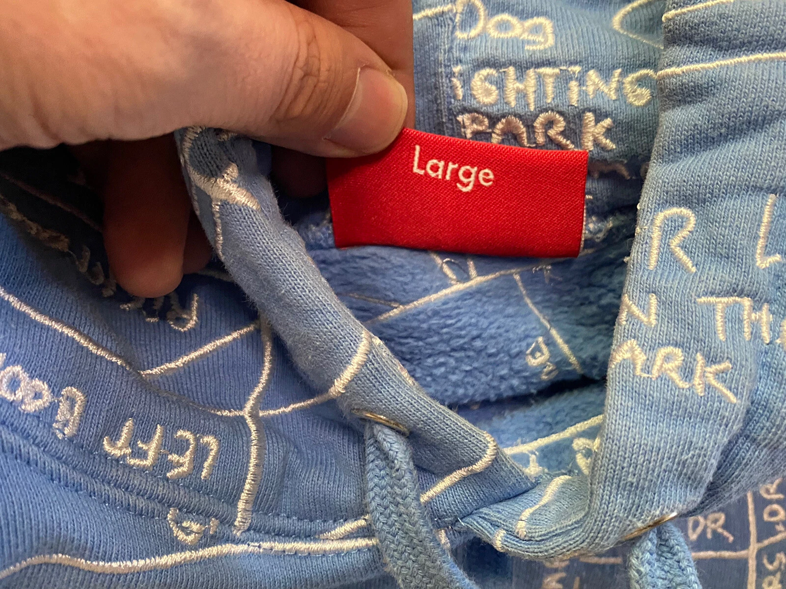 Felpa con cappuccio Supreme Gonz ricamata mappa blu colombia SS19 taglia large uomo