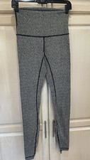 women s Lululemon Wonder Under Leggings Size 6