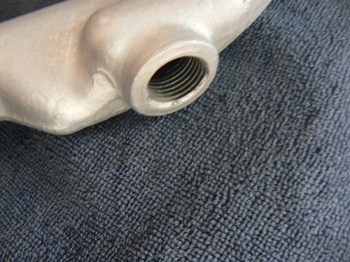 TRIUMPH STAG ENGINE 6 VANE WATERPUMP COVER - Picture 5 of 5