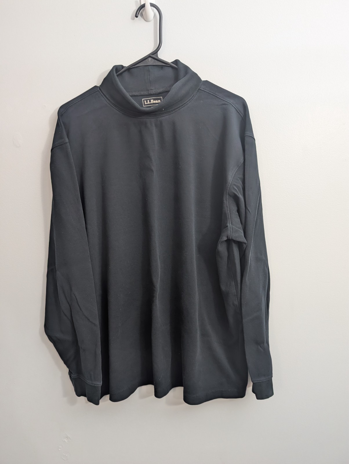 A2 LL Bean Mens Size XL Black 100% Cotton Turtleneck Traditional Fit
