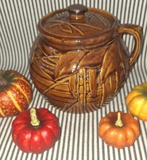VTG 1940s McCOY POTTERY PEA POD BROWN HANDLED BEAN POT COOKIE JAR w/PERFECT LID!