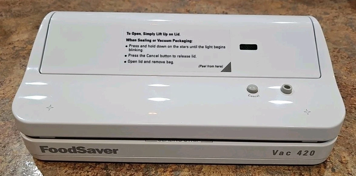 FoodSaver Food Storage Vacuum Sealer Vac 420 White *EUC*