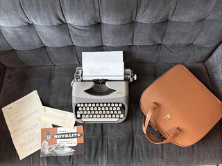 Vtg. Royal Royalite Portable TYPEWRITER in Leather Travel Case Made In Holland