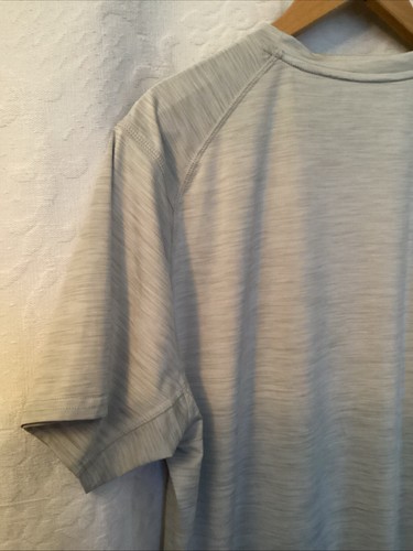 Primark Workout Mens Pale Grey Short Sleeve Sports Top Size L - Picture 8 of 9