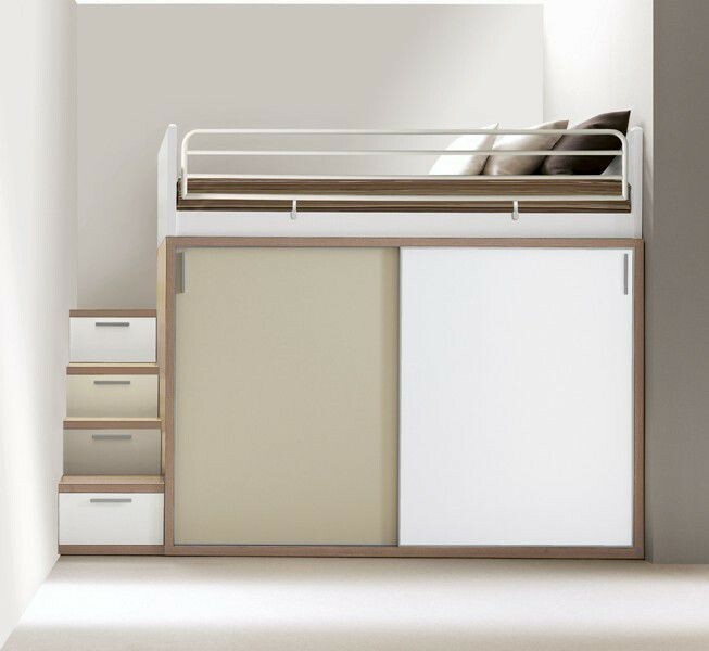 Letto a soppalco con armadio a ante scorrevoli sottostante