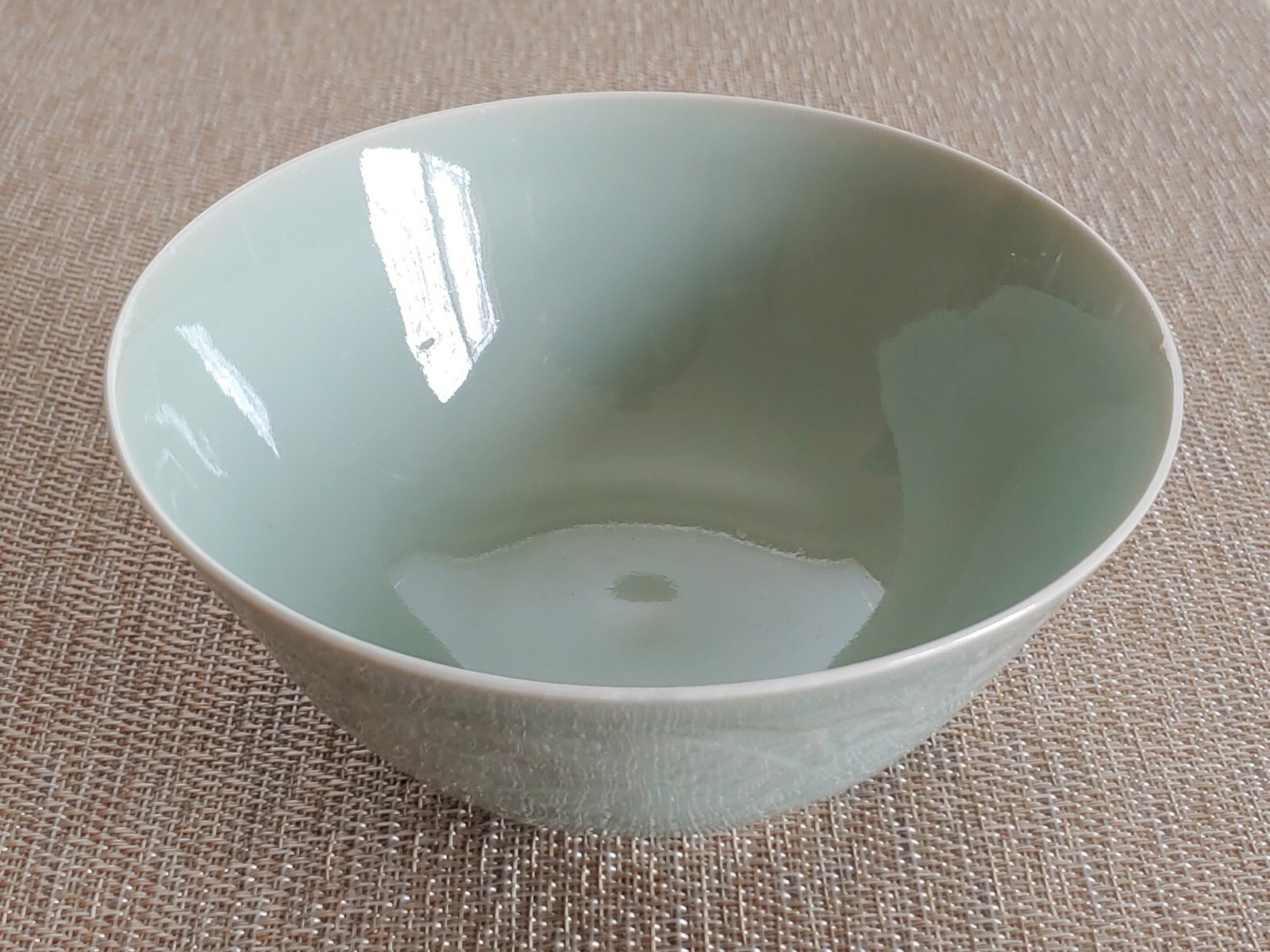 中国龍泉窯青磁刻花卉文盃CR6947E