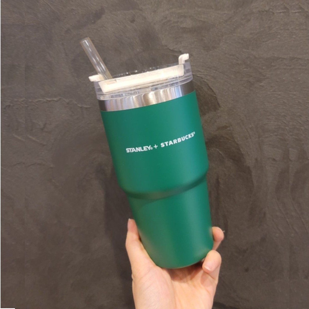 Starbucks Korea 2022 SS Stanley Green quencher Coldcup 591ml Cold cup –  VEGAMONO