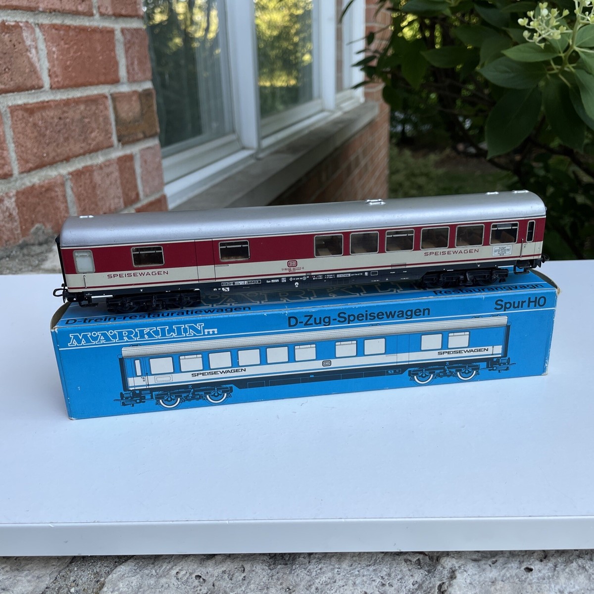 メルクリン4057 HOゲージ　赤白の長ーい食堂車 Vintage MARKLIN HO Scale #4054 Express DB Dining Car Coach Wagon