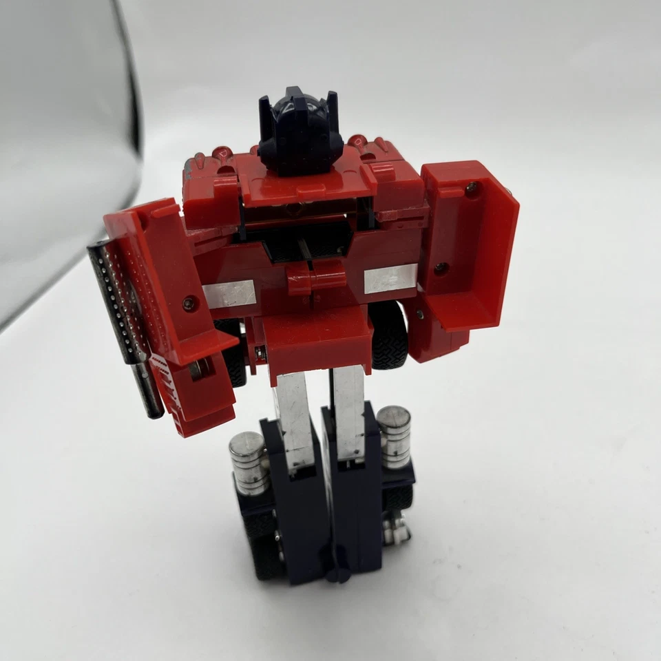 Transformers G1 Optimus Prime 1982 Vintage Apenas Peças - Imagem 4 de 4