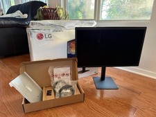 LG UltraFine 27MD5KA 27" 5K IPS LED Monitor Thunderbolt 3 Stand/Box