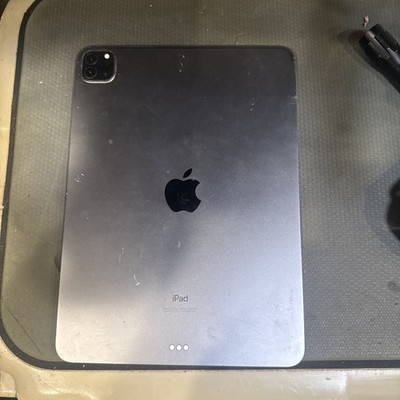 Apple iPad Pro 11  3rd Gen A2377 WiFi Space Gray For Parts Or Repair Plz Read