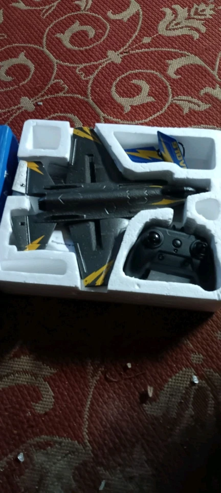 F-35 RC Plane 2 CH RTF FX-835 Beginner EPP w/2 Batteries BLACK/YELLOW & LEDs! - Image 4 of 4