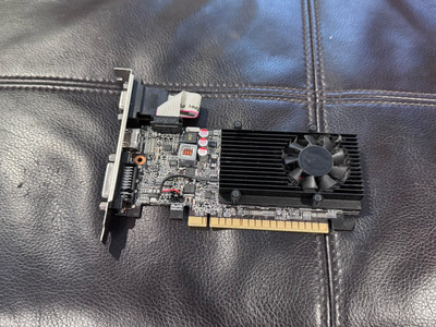 01G-P3-2615-KR EVGA NVIDIA GeForce GT 610 1GB GDDR3 Video Graphics Card
