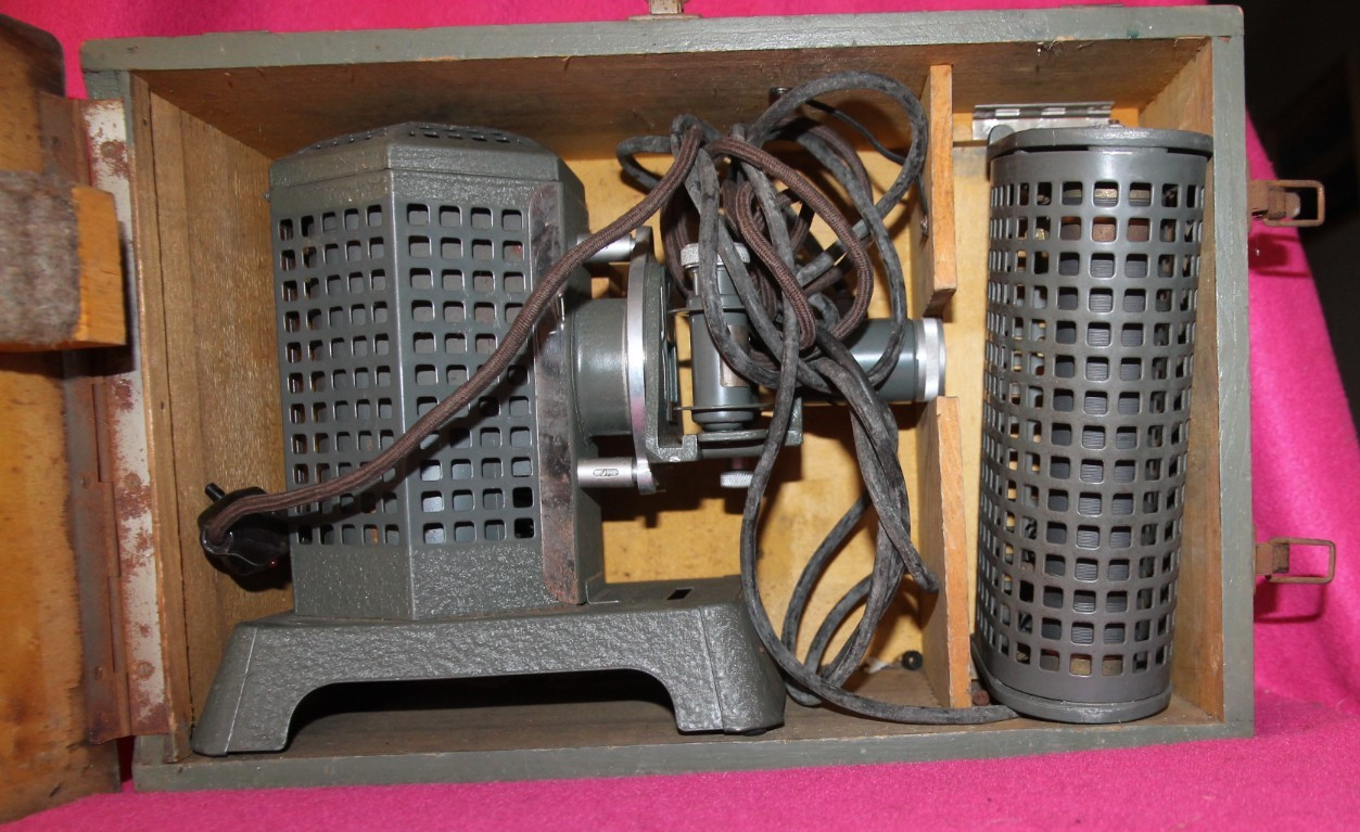 WW2 GERMAN FILMOSTO FILM PROJECTOR  BUBE MADE IN DRESDEN