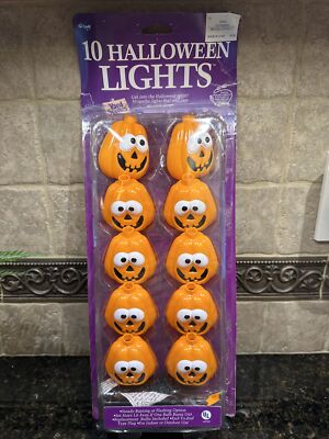 VINTAGE FUN WORLD HALLOWEEN SET OF 10 WHITE-EYED JACK-O'-LANTERN STRING LIGHTS