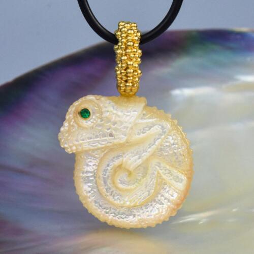 Chameleon Pendant White Mother-of-Pearl & Gold Vermeil Sterling Silver 12.60 g - Picture 1 of 14