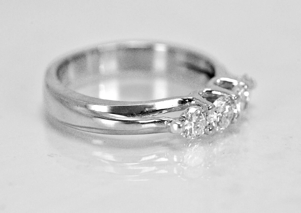 0.55ct Round Cut Diamond Prong Set Wedding Band Ring 14k White Gold  - Image 3 of 4