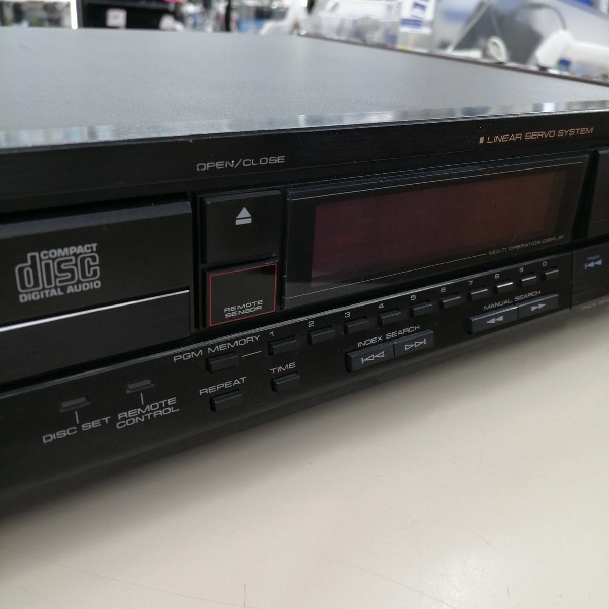 その他 PIONEER PD-7010 PIONEER PD-7010 COMPACT DISC PLAYER Analog sound quality
