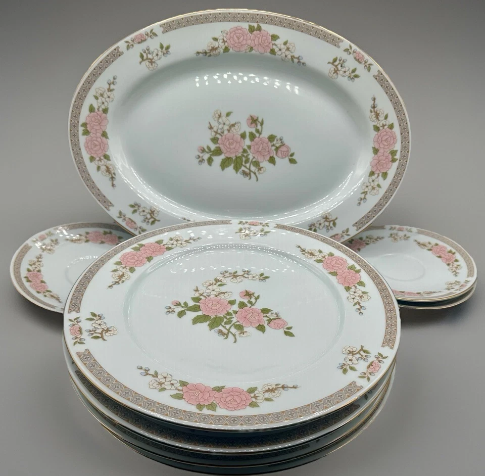 White JADE China/Fairfield China Floral Mist 4 Dinner Plates 1 Platter 3 Saucers - Image 2 of 4