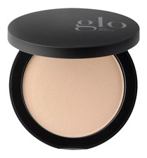 Glo Pressed Base Natural Medium. Foundation