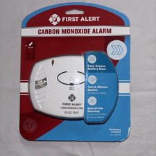 First Alert Alarme Monoxyde de Carbone - Prise Facile avec Batterie de Recuit Neuf Scellé