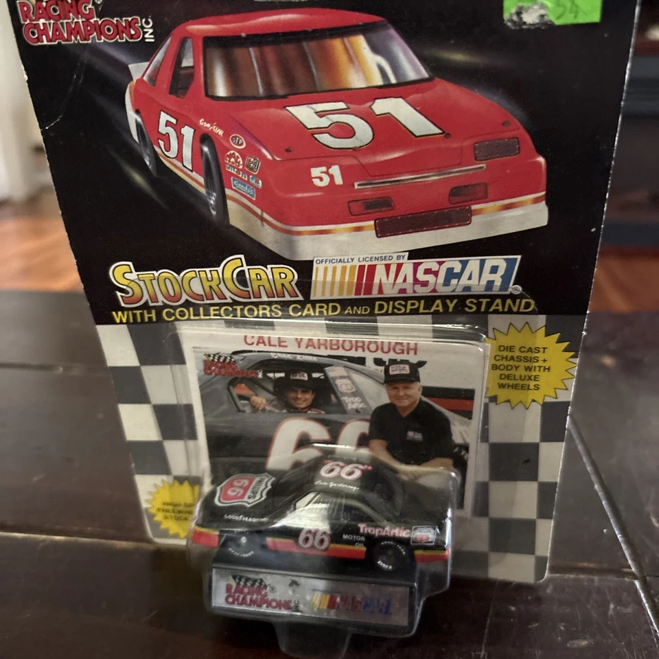 Racing Champions #66 1992 Cale Yarborough Phillips 66 Ford 1/64 diecast nuevo en paquete Foto 2 de 4
