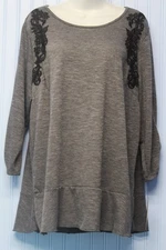 AGB Woman charcoal heather knit 3/4 slv stretch pullover top w/black trim 1X NWT