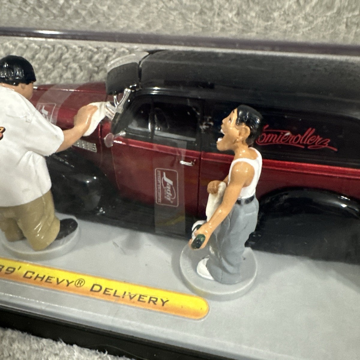 2 Homies Rollerz By Jada 1 47' Chevy Fleetline 1 39'Chevy Delivery