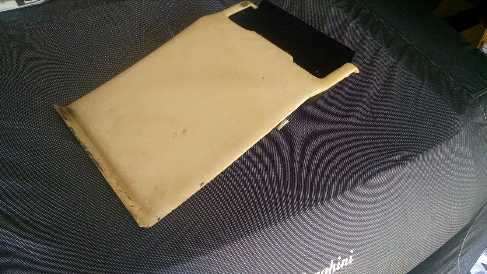 LAMBORGHINI MURCIELAGO DRIVER SIDE BEHIND BACK SEAT INTERIOR COVER OE 418861461 
