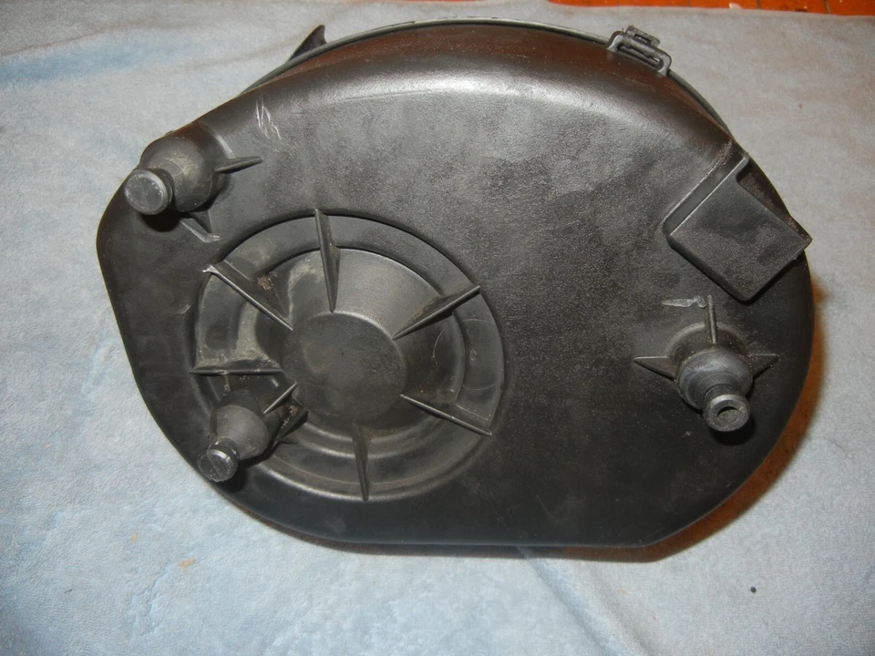 Caixa de carcaça de filtro de ar Classic SAAB 900 não turbo 2.1 4158457 - Imagem 3 de 4