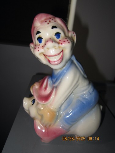 Vintage 1950s Shawnee Howdy Doody Riding Pig Pig Mint, with coins
