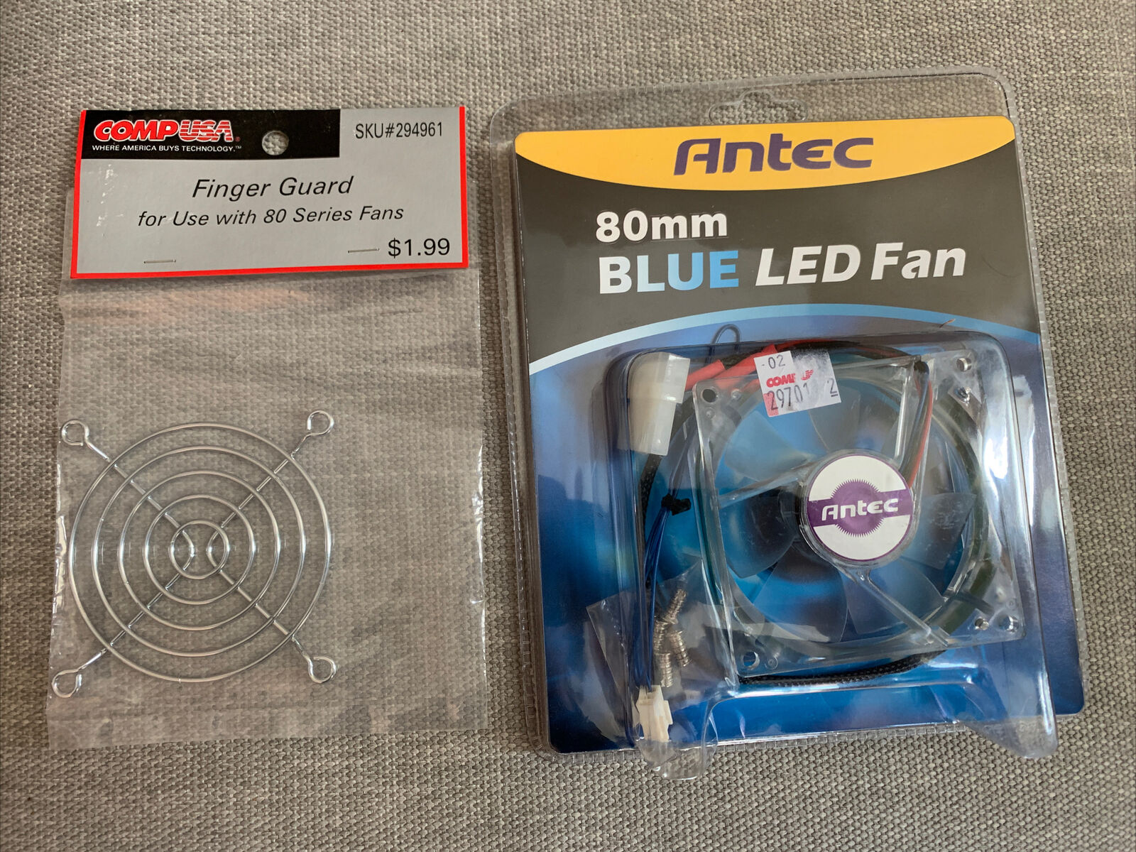 NWT Antec 80 mm Blue LED Fan And Finger Guard LOT Computer Gaming Accessories