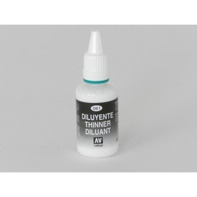 (270,63 /1l) Vallejo- Verdünnungsmittel 32ml.  71.061 Airbrush Thinner Verdünner