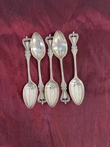Set of 5 Towle Old Colonial Sterling Silver Spoons - 125g
