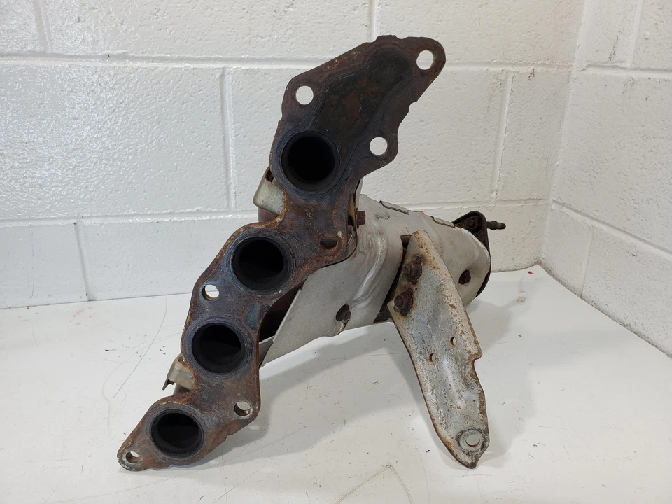 Colector de escape (2,3 L) 2006-2008 Mazda 6 Foto 4 de 4