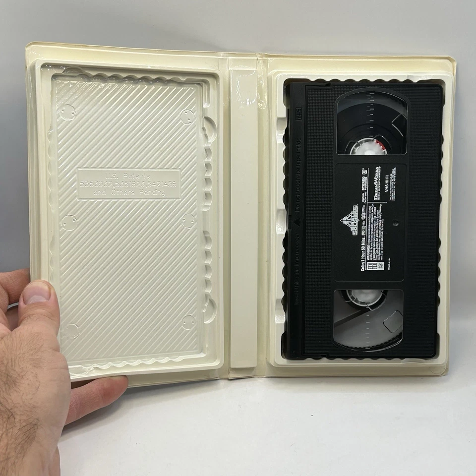 Small Soldiers VHS 1998 Video Tape Classic 90s Movie VTG Clamshell Nearly New! Foto 3 de 4