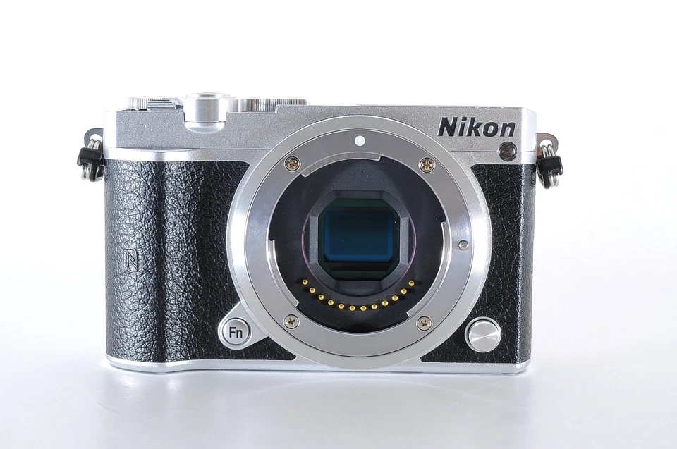 Nikon 1 J5 Lens Kit Mirrorless Digital Camera Body [Near Mint] Compact JPN - Imagen 2 de 4