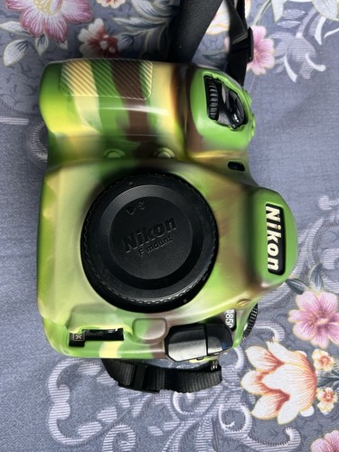 Nikon D850 45.7MP Digital SLR With 24 - 120 F4 Lens