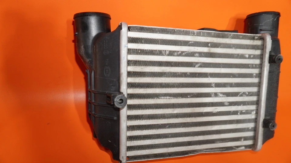 Intercooler AUDI A4 1999 2000 2001 058145805B OEM Foto 4 de 4