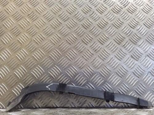 Volkswagen PASSAT B4 1995 Links Halterung Stoßstange Stoßfänger vorne