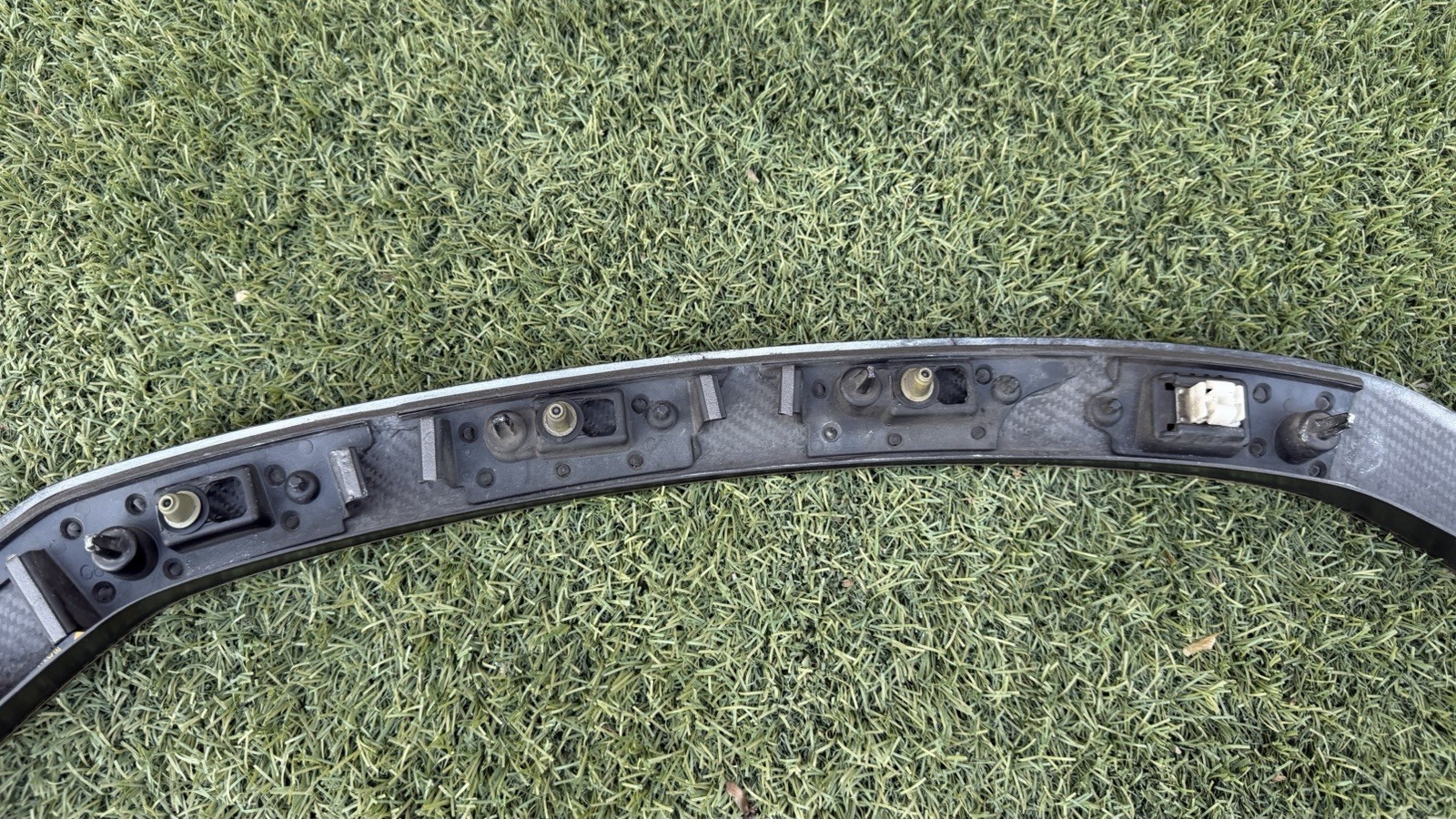 Lamborghini Urus Front Left Fender Carbon Fiber Wheel Arch Cover 4ML853717A OEM