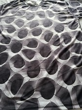 Mega Park-T-Shirt-Kurzarm-Schwarz- Grau-Weiß-Größe S