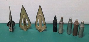 Lot of 8 vintage archery broadheads And Field Points