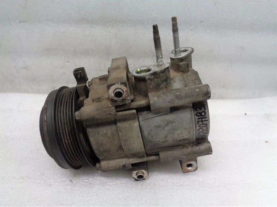 Ford E-450 Super Duty 2008-2016 compresor de aire acondicionado con opción de aire acondicionado trasero OEM AK2207183 Foto 2 de 4