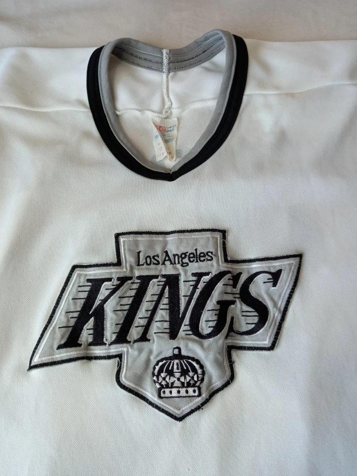 Camiseta deportiva de hockey vintage de los 80 CCM Maska Los Angeles Kings Luc Robitaille NHL (M) Foto 4 de 4