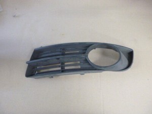 Original VW  Touran Stossstange Nebelscheinwerfer Gitter links  1T0853665A